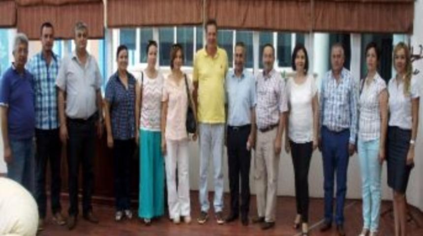 Aydınlı İş Kadınlarından Aydın Ticaret Borsası’na Ziyaret