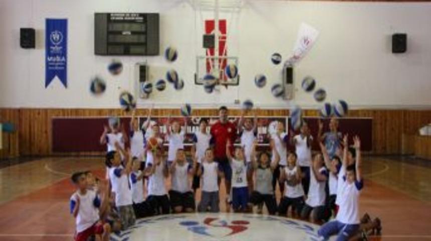 Muğla'da 5 Bin &Ccedil;ocuk Yaz Spor Okullarında