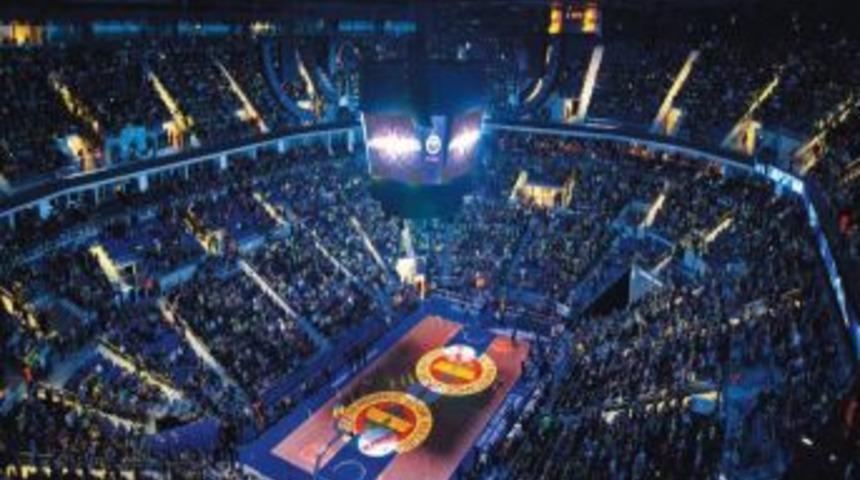 Fenerbah&ccedil;e &Uuml;lker'in Kombine Kart Yenilemeleri Devam Ediyor