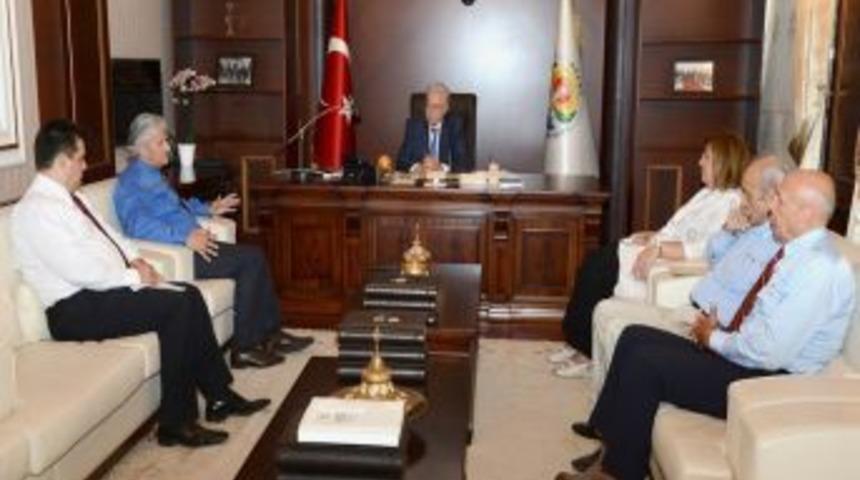 'Adana'dan Irak'a Direk U&ccedil;uş Olmaması Sağlık Turizmini Engelliyor'