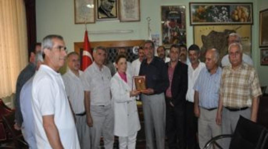 Milletvekili &Ccedil;alık, Muhtarlar Derneğini Ziyaret Etti