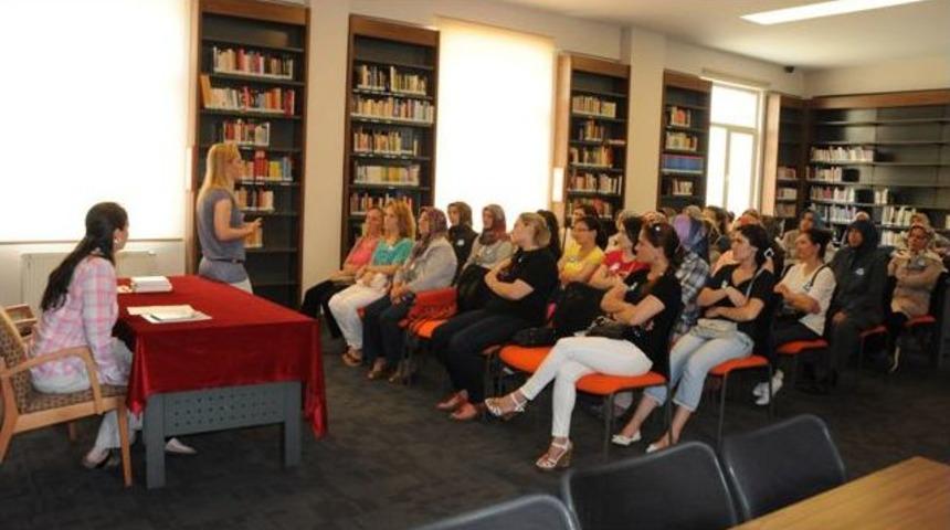 Anneler Ve Çocukları Için Kitap Zamanı