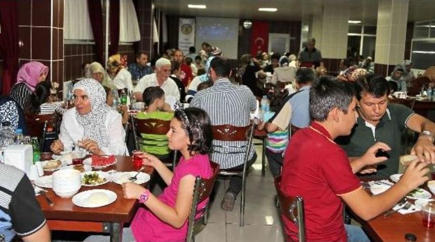 &Ouml;ğretmenler İftarda Buluştu