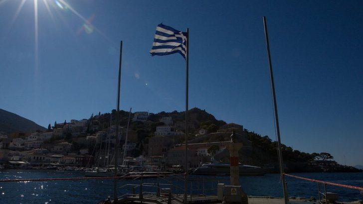 Yunanistan daha fazla yatırımcı çekmek için 'Altın Vize' programını genişletiyor