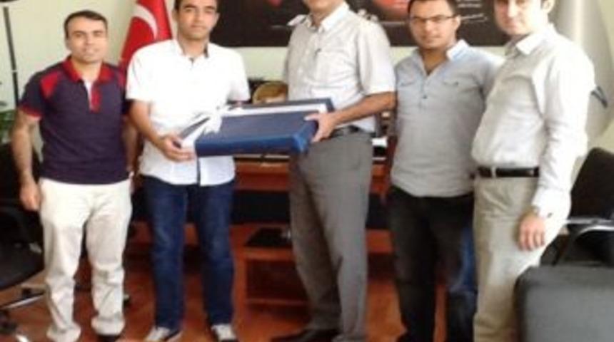 Vatso&rsquo;dan Lys Birincisine &Ouml;d&uuml;l