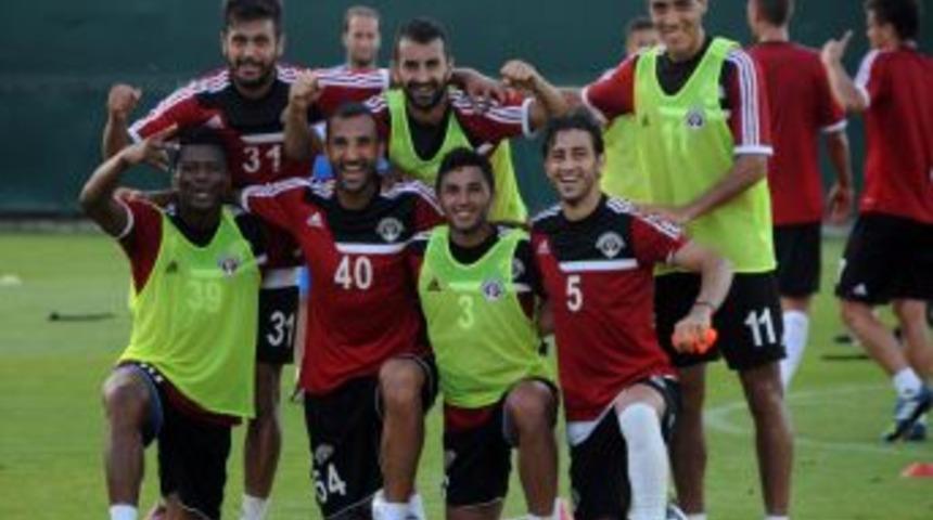 Kasımpaşa, G&uuml;n&uuml; &Ccedil;ift Antrenmanla Tamamladı