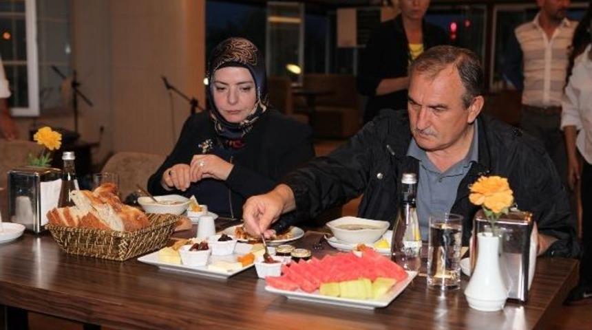 G&ouml;lc&uuml;k Mutlu &Ccedil;iftlerle Doldu Taştı