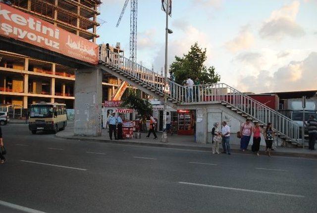 İftara Yetişemeyenler Çorba Çeşmelerinde İftar Açtı