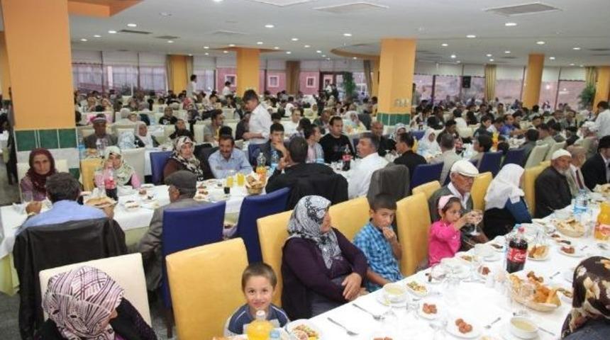 Yozgat'ta Şehit Ve Gazi Yakınlarına İftar Yemeği Verildi