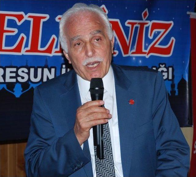 Saadet Partisi Genel Başkanı Mustafa Kamalak Giresun'da Partisinin Geleneksel Sahur Programına Katıldı