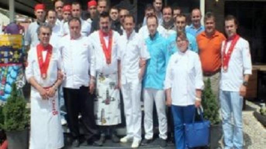 Aş&ccedil;ılar Derneği Yemek Yarışmasına Hazırlanıyor