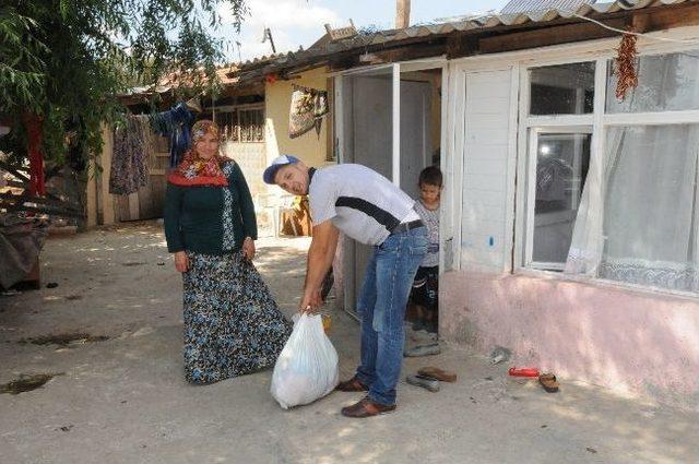 Çorlu Belediyesi’nden 6.000 Aileye Erzak Yardımı