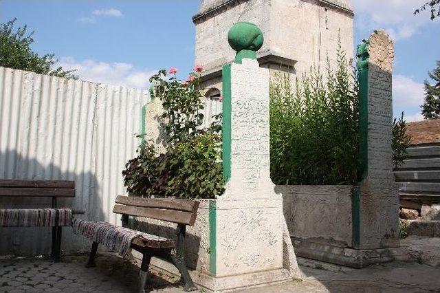 Hasan Sezai Dergahı Restorasyon Çalışmaları Sürüyor 2