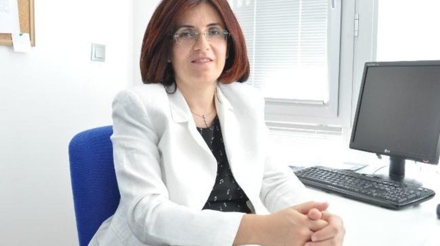 &ldquo;kanıta Dayalı Hemşirelik Y&ouml;netimi&rdquo; &Ccedil;alışmasına &Ouml;d&uuml;l Verildi