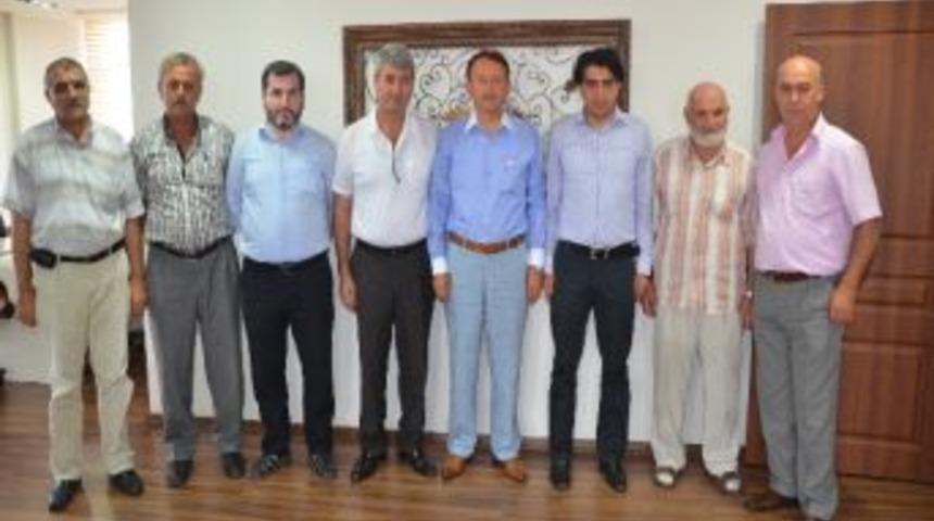 Minib&uuml;s&ccedil;&uuml;ler Başkan Karabalık'ı Ziyaret Etti