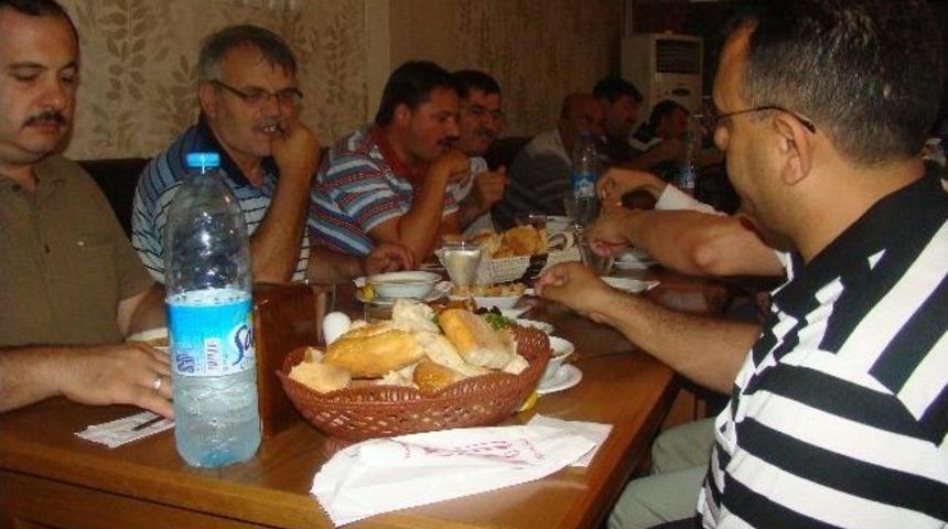 Bank Asya Soma Şubesi Kobi'lerle İftarda Buluştu