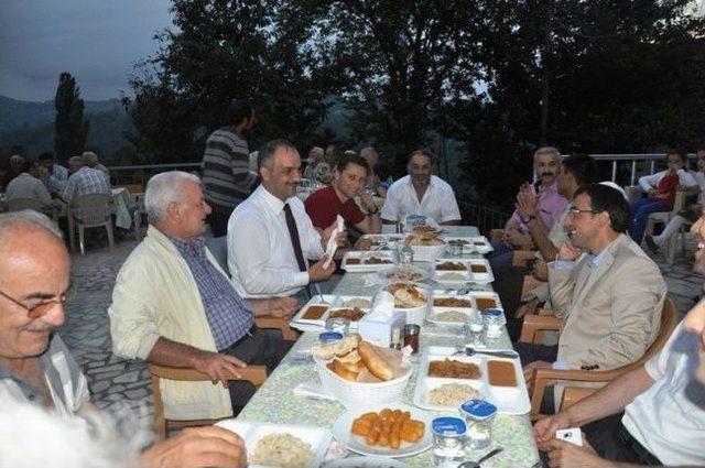 Birlik K&ouml;y&uuml;&rsquo;nde Birlik İftarı 2