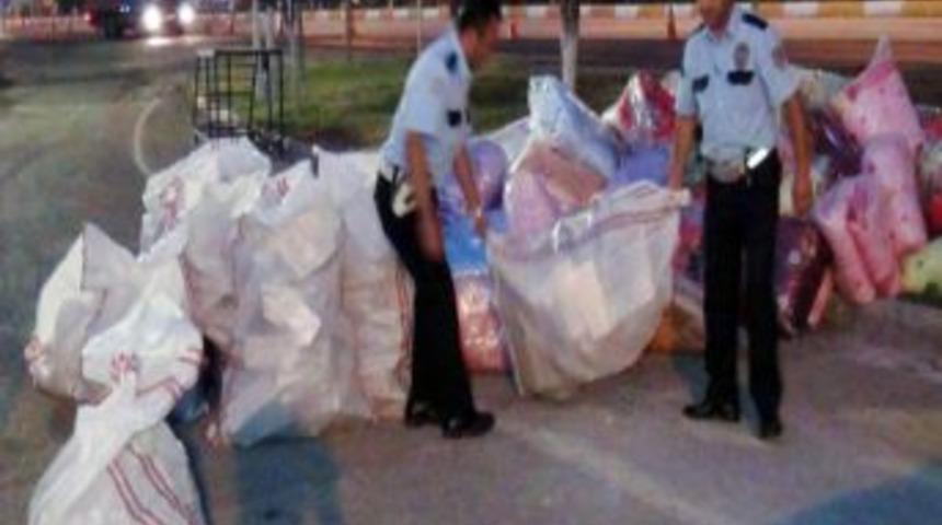 Minib&uuml;sten 25 Bin Paket Ka&ccedil;ak Sigara &Ccedil;ıktı