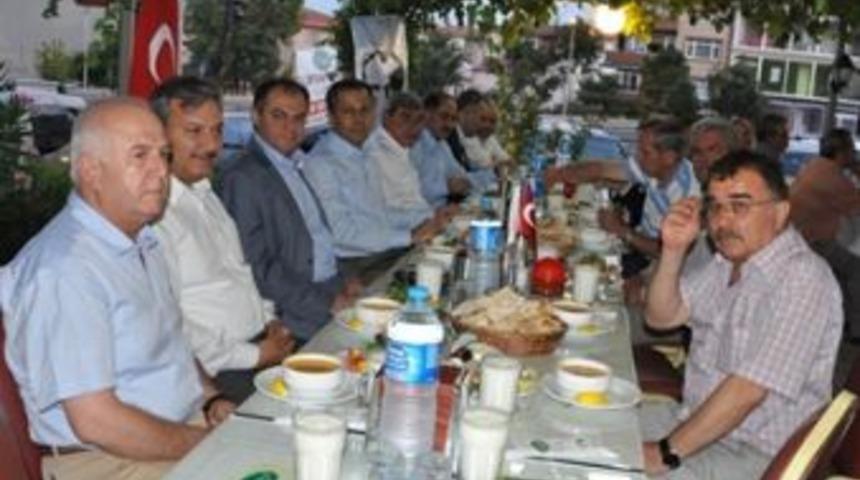 Başkan Dalgı&ccedil;&rsquo;tan iftar yemeği