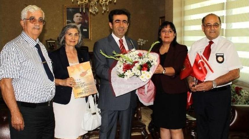 Konsolos Erden'den Vali G&uuml;zeloğlu'na Ziyaret