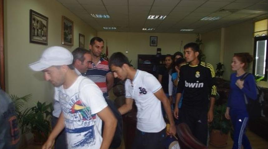 Viranşehir Belediyesinden &Uuml;niversite Sınavlarına Hazırlanan &Ouml;ğrencilere Destek