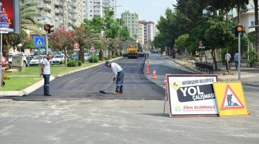 Turgut &Ouml;zal Bulvarı Asfaltlanıyor