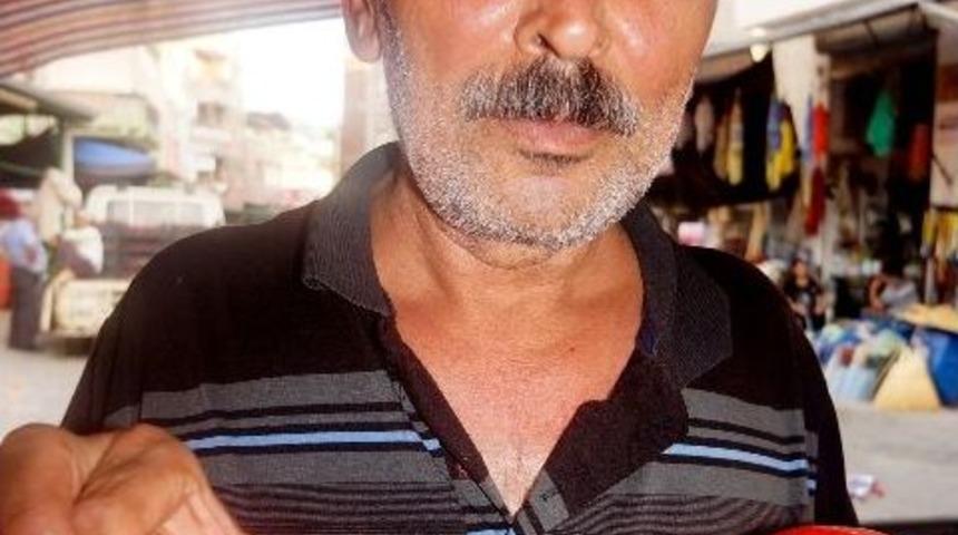 Sarıg&ouml;l&rsquo;de &lsquo;&rsquo;sekiz İkiz&rsquo;&rsquo; Domates İlgi Odağı Oldu