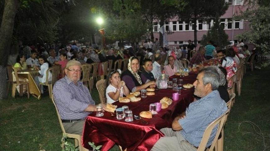 Soma Devlet Hastanesi'nden İlk İftar