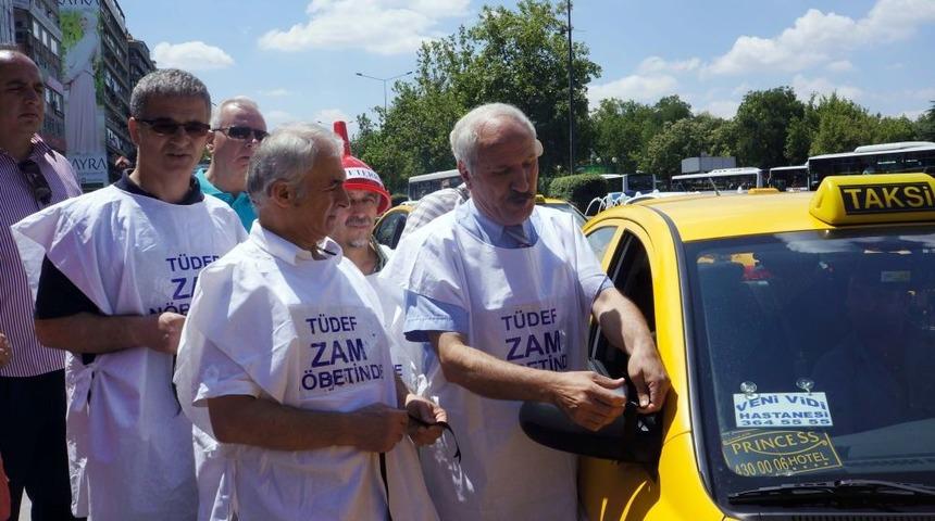 TUDEF'ten Benzin Zammına Siyah Kurdeleli Tepki