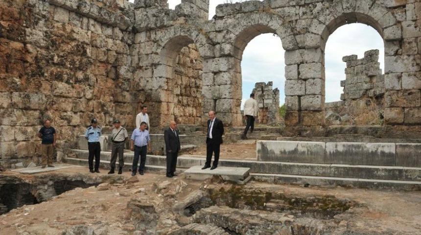 Vali &Ouml;zt&uuml;rk&rsquo;ten Kaymakamlıklara Ziyaret