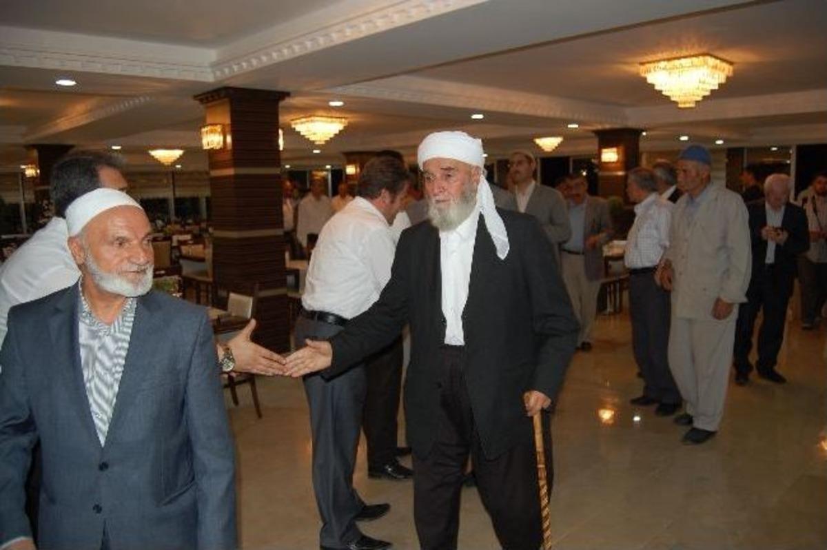 Vali Kanaat &Ouml;nderleriyle İftar Yemeğinde Biraraya Geldi