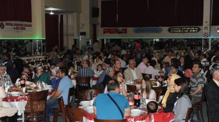 Vali Yılmaz İftarını Sağlık &Ccedil;alışanlarıyla Yaptı