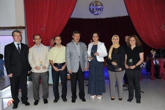 Vali Yılmaz İftarını Sağlık &Ccedil;alışanlarıyla Yaptı 1