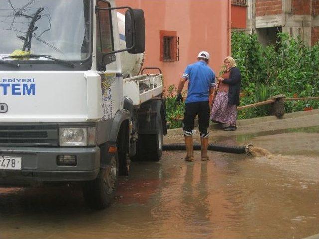 Giresun&rsquo;da Sağanak Yağış Hayatı Olumsuz Etkiledi 1