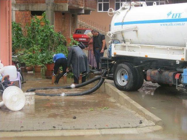 Giresun&rsquo;da Sağanak Yağış Hayatı Olumsuz Etkiledi 2