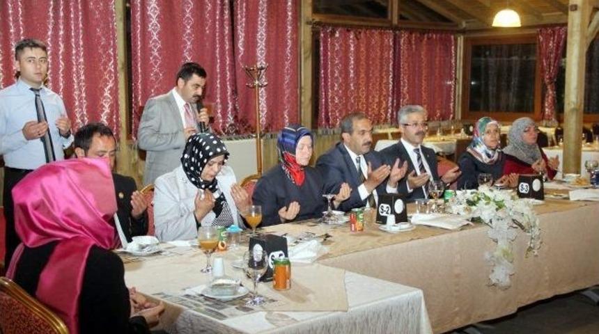 Sivas Belediye Başkanı Doğan &Uuml;rg&uuml;p Şehit Ve Gazi Ailelerine İftar Verdi