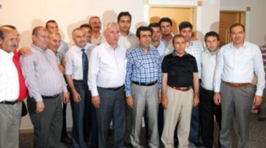 Vali G&uuml;zeloğlu, SASİAD Y&ouml;netimi Ile Bir Araya Geldi