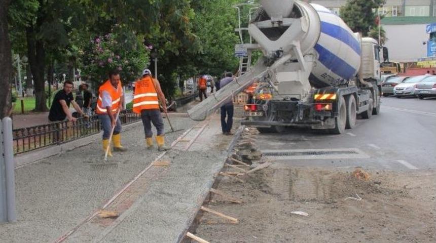 G&ouml;rme Engelliler İ&ccedil;in Kabartma Kaldırım