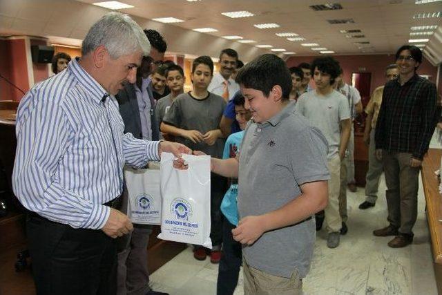 Başkan Sakallı Amerika da Yaşayan T&uuml;rk &Ouml;ğrencilerle Buluştu 3