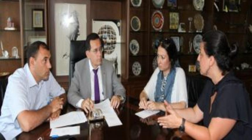 Kadınlar, Evde &Uuml;rettikleri &Uuml;r&uuml;nleri Satmak I&ccedil;in Kooperatifleşiyor