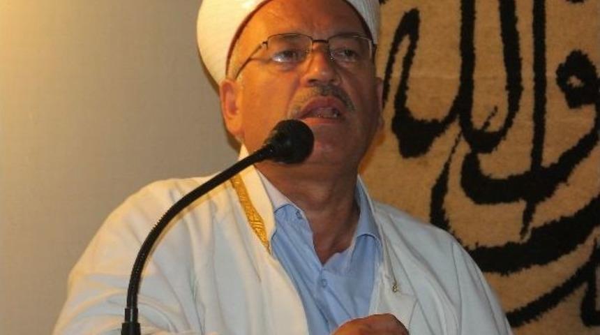 Camilerde &Ccedil;ocuk İş&ccedil;i Uyarısı