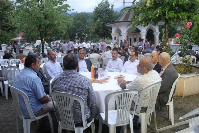 Akyazı Belediyesi Halk İftarları Devam Ediyor