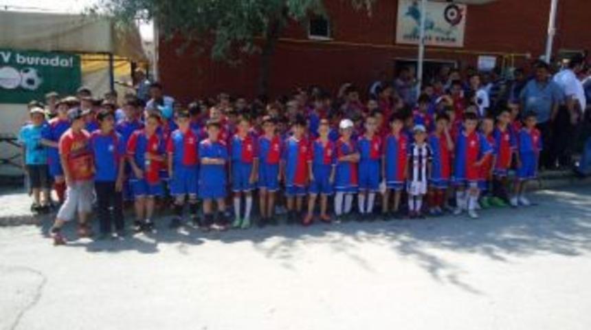 G&uuml;neşspor Futbol Akademisine Yoğun İlgi