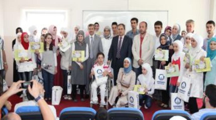 Suriyeli &Ouml;ğrenciler Karne Aldı