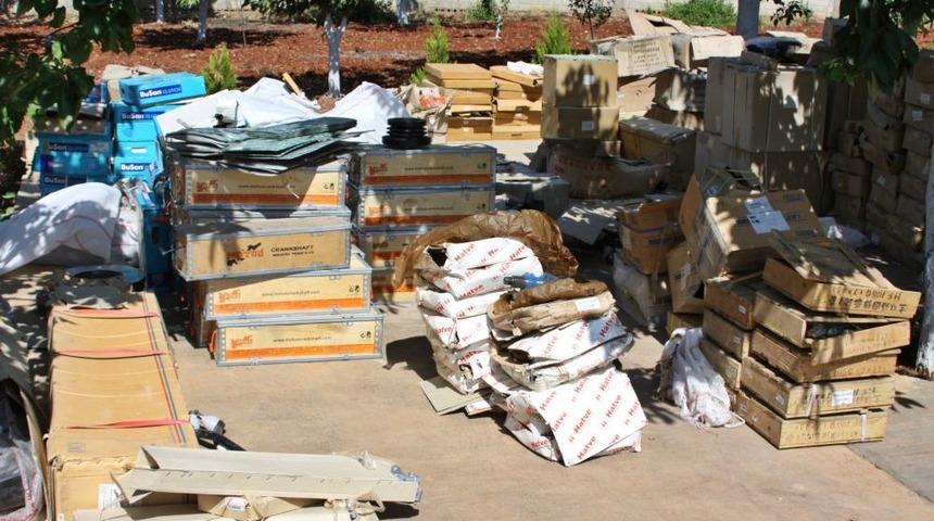 Ka&ccedil;ak Oto Yedek Par&ccedil;acılara Polisten Darbe: 2 G&ouml;zaltı