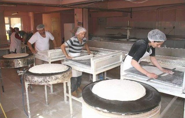 Yozgat’ta Kadayıfçıların Yüzü Ramazanla Birlikte Güldü