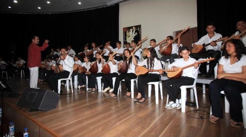 Karabağlar T&uuml;rk&uuml;lerle Coştu