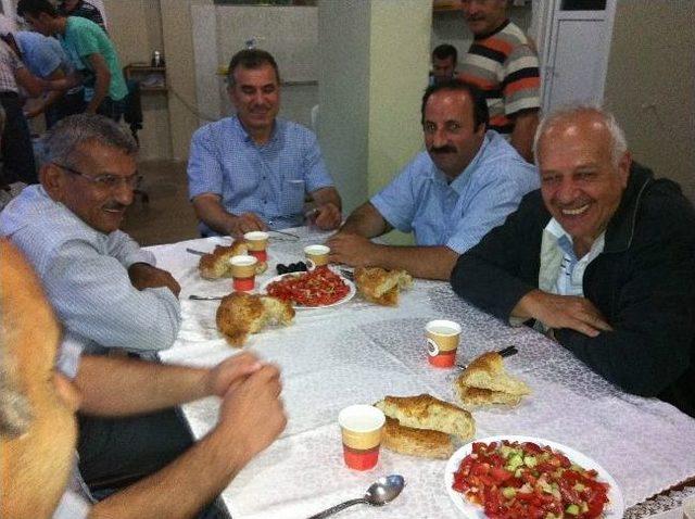 Ak Parti Yomra İlçe Teşkilatı İftarda Buluştu 1