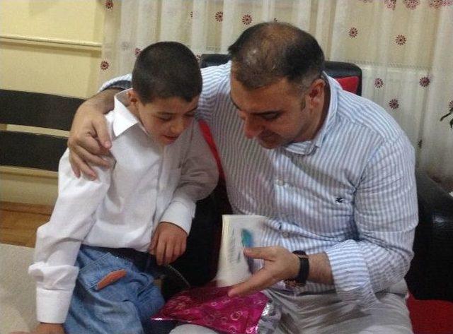 Kaymakam &Uuml;nsal Ve Başkan Cengiz, Sevgi Evlerinde İftar Etti 1