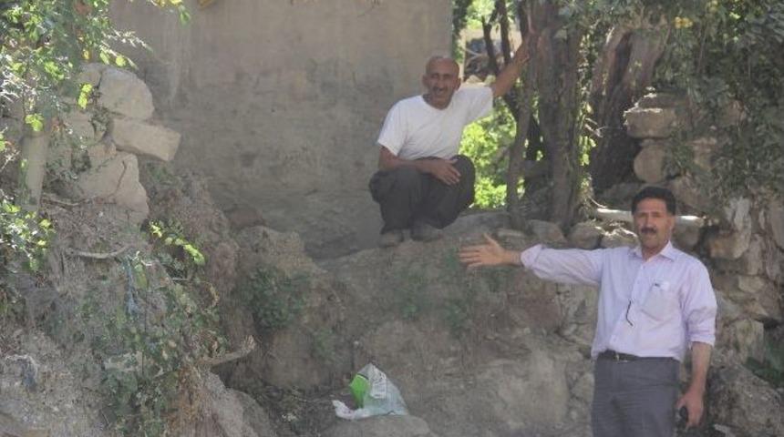 200 Hanelik Mahalle Tehlikede